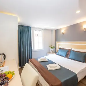 Otel Legend Tulip